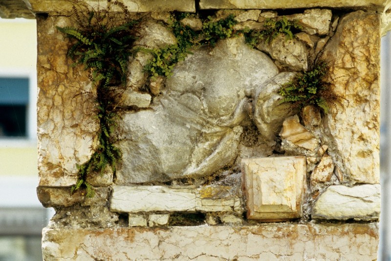 Ambito vicentino secc. II-III, Busto femminile del monumento di S. Caterina 2/2
