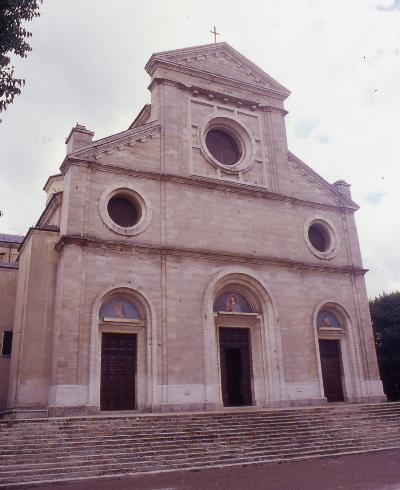 Cattedrale di San Bartolomeo <Avezzano>