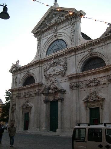 La facciata della cattedrale di Santa Maria Assunta a Savona