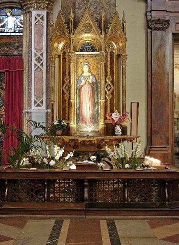L’altare della Madonna delle Grazie