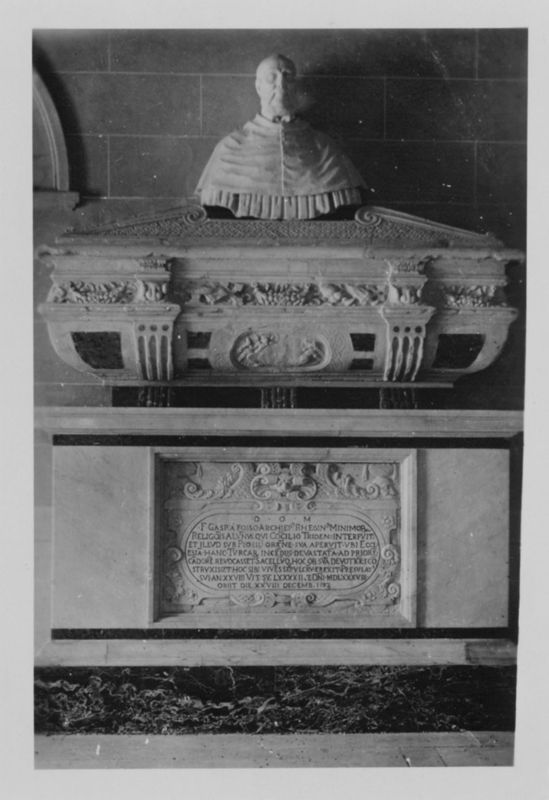 Monumento funebre con busto di Gaspare Ricciulli del Fosso