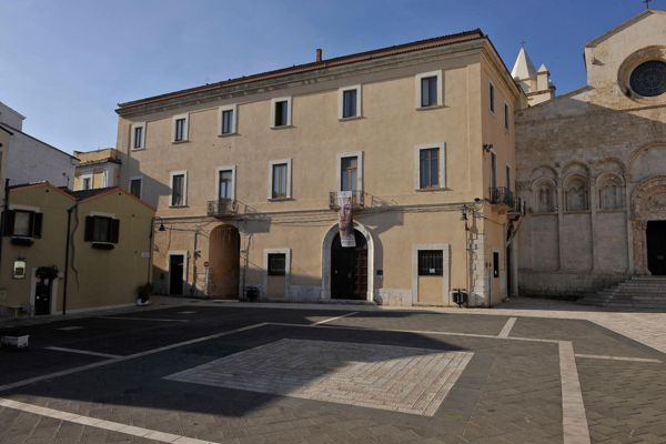 Palazzo Vescovile (Termoli)