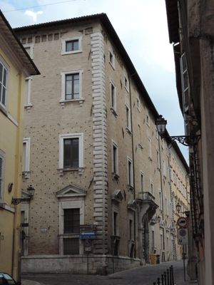 Palazzo Vescovile (San Severino Marche)