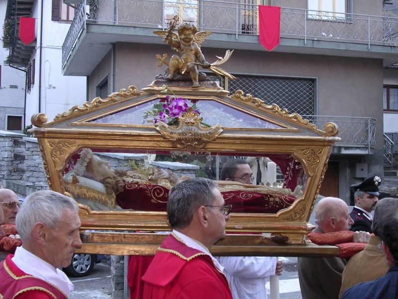 Dal loculo all’altare: un viaggio alla scoperta delle reliquie catacombali nella diocesi di Novara