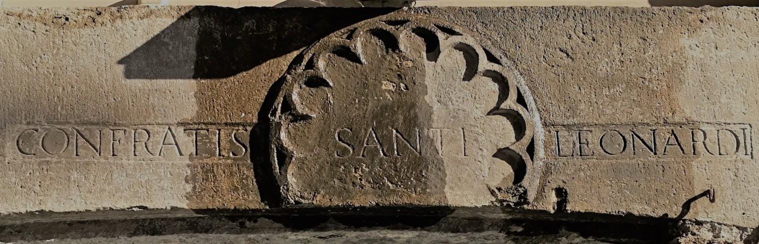  Confratis Sancti Leonardi - iscrizione in latino 