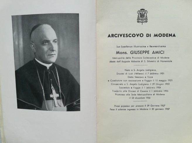 1959, Mons. Giuseppe Amici metropolita della Diocesi di Modena e Abate dell'Abbazia.