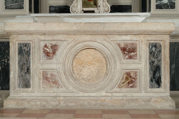 Bottega veneta sec. XVII, Paliotto marmoreo dell'altare di Santa Lucia
