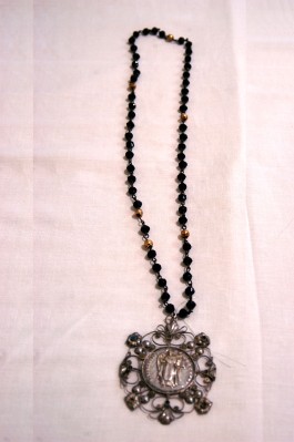 Bottega dell'Italia meridionale sec. XIX, Corona del rosario di Gesù Bambino