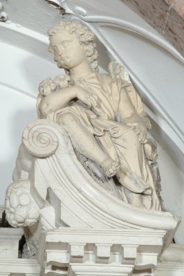 Bottega veneta sec. XVII, Angelo dell'altare di Sant'Antonio a destra