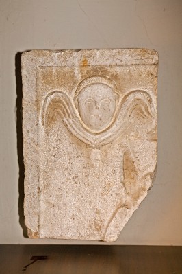 Bottega laziale sec. XI, Bassorilievo con angelo