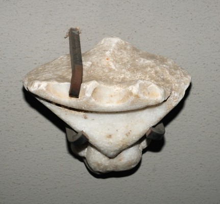 Marmoraio romano sec. XI, Frammento scultoreo piccolo