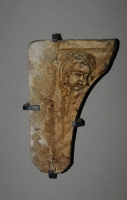 Marmoraio romano sec. XV, Frammento scultoreo con putto