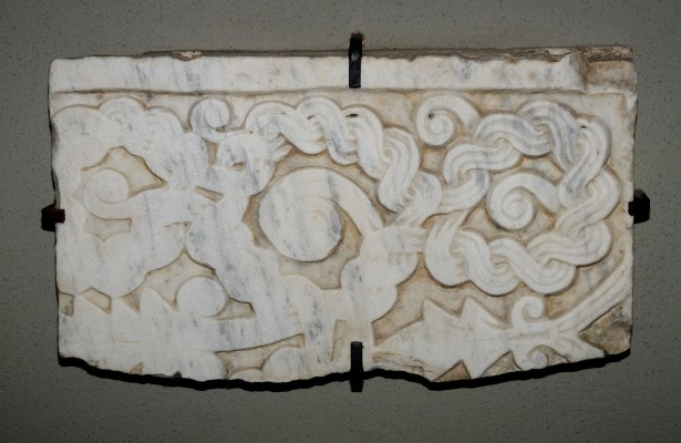 Marmoraio romano sec. XIII, Frammento grande di pluteo
