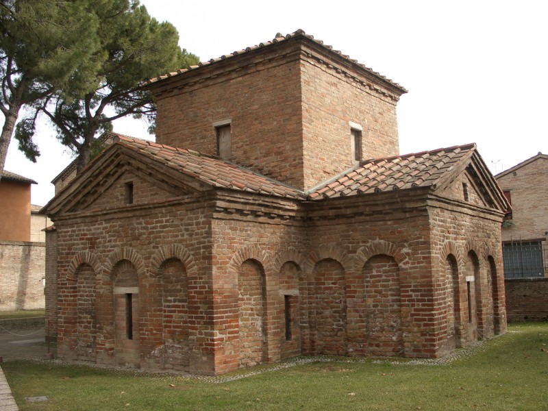 Mausoleo<br>Mausoleo di Galla Placidia - Ravenna (RA)