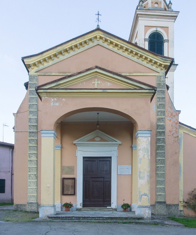 Chiesa dei Santi Michele Arcangelo e Pietro di Salvaro