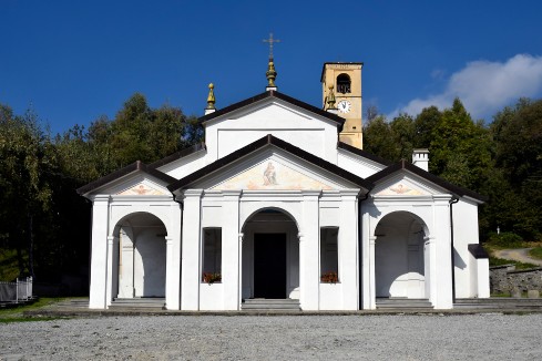 Chiesa della Natività di Maria Vergine (Milani, Forno Canavese)