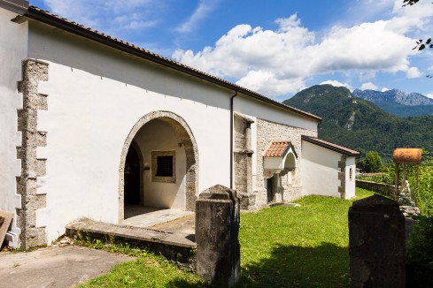 Chiesa di San Giovanni Battista (Lorenzaso, Tolmezzo)