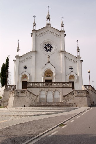 Chiesa di San Michele Arcangelo (Vendoglio, Treppo Grande)