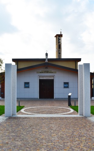 Chiesa della Madonna Pellegrina (Bareggio)