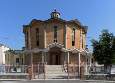 Chiesa di Immacolata di Lourdes e Sant'Agostino (Cantieri metallurgici, Castellammare di Stabia)