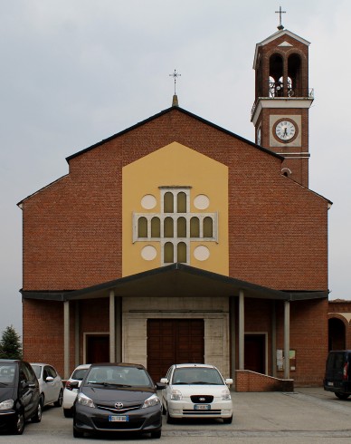 Chiesa della Santa Famiglia di Nazaret (Pessione, Chieri)