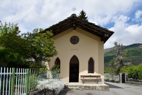 Chiesa di San Grato (Traves)