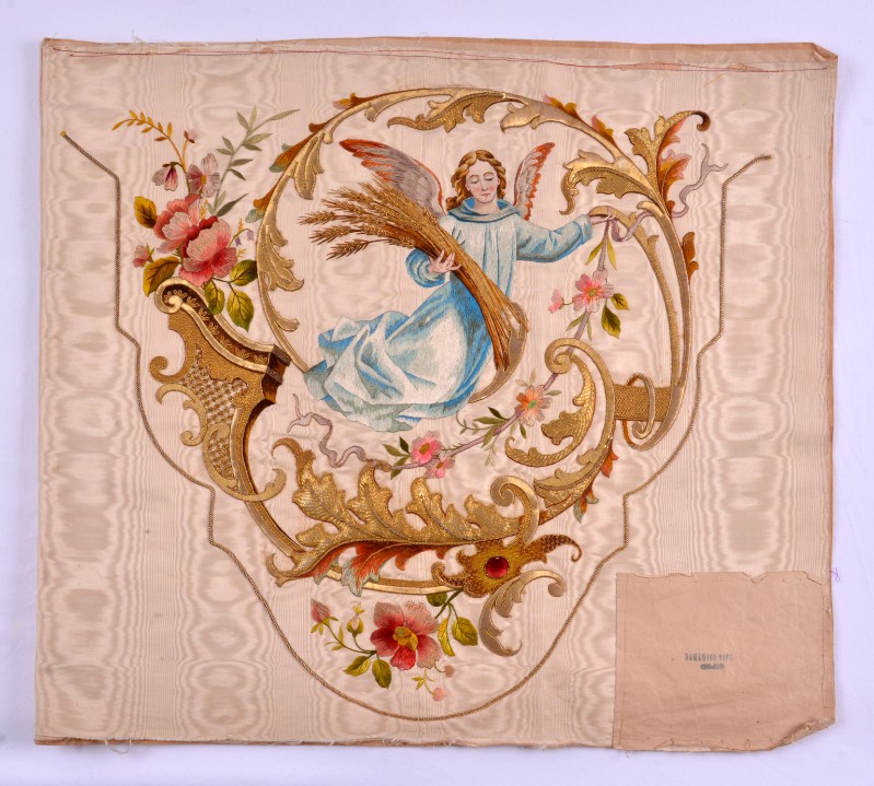 Manifattura lionese sec. XIX-XX, Modello per bandinella ricamato con angelo