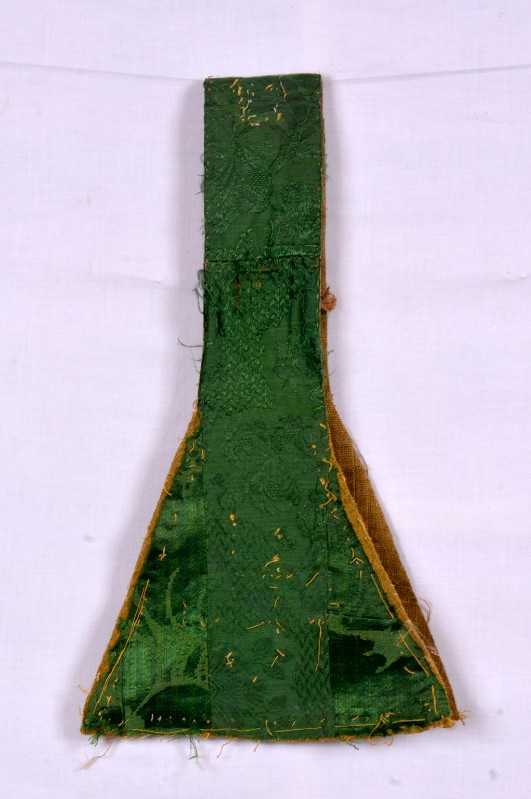 Manif. italiana sec. XVIII, Manipolo verde confezionato con tessuti diversi