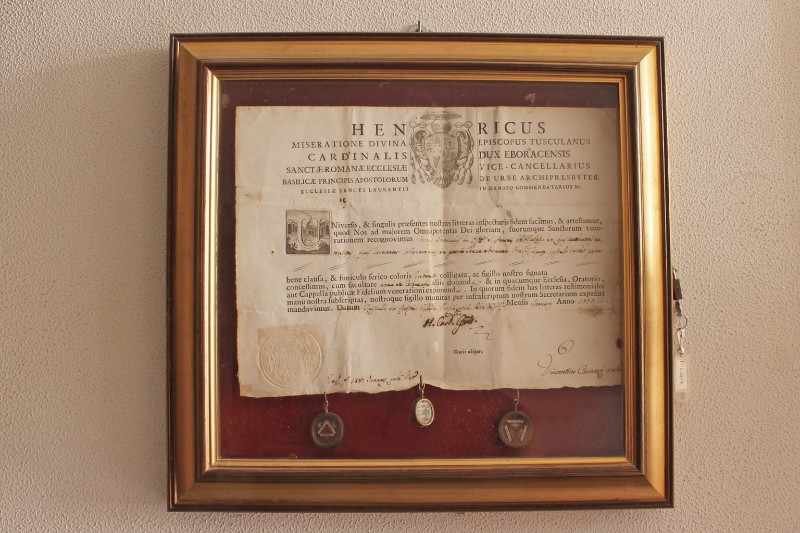 Bottega marchigiana (1777), Reliquiario a teca con documento di autenticazione