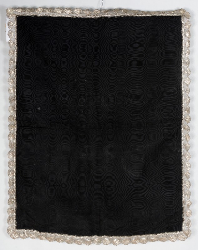 Manifattura italiana secc. XIX-XX, Velo di calice nero