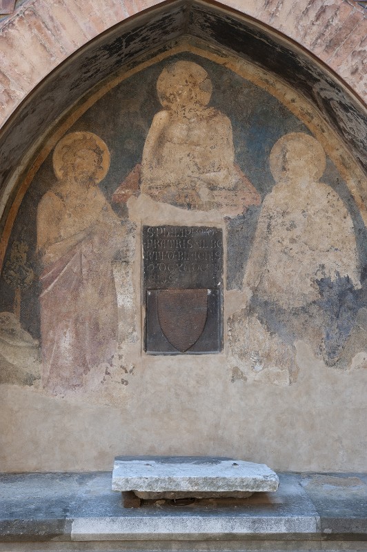 Ambito bolognese sec. XIV, Affresco Imago pietatis con due santi