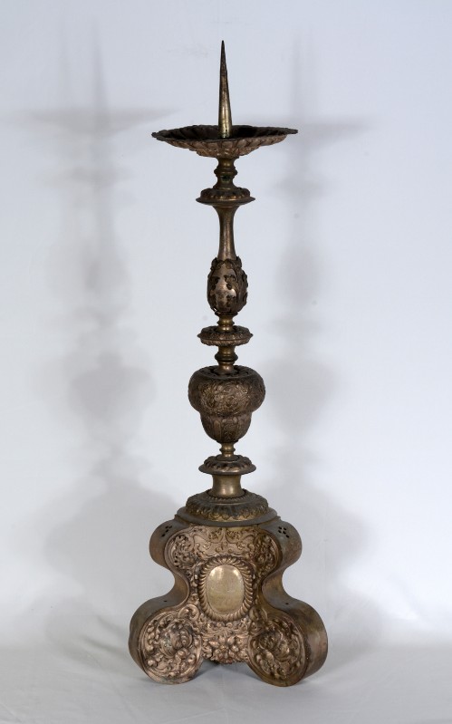 Bottega tedesca (1707), Candeliere d'altare 1/2