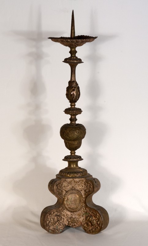 Bottega tedesca (1707), Candeliere d'altare 2/2