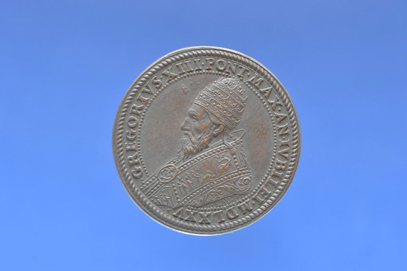 Bottega romana sec. XIX, Medaglia di Gregorio XIII con Porta Santa