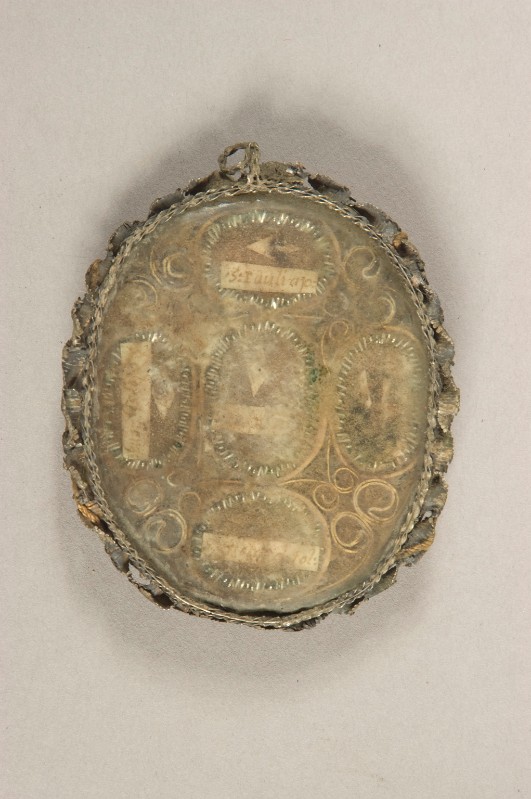Bottega trentina sec. XVIII, Reliquiario a capsula di S. Paolo e altri santi