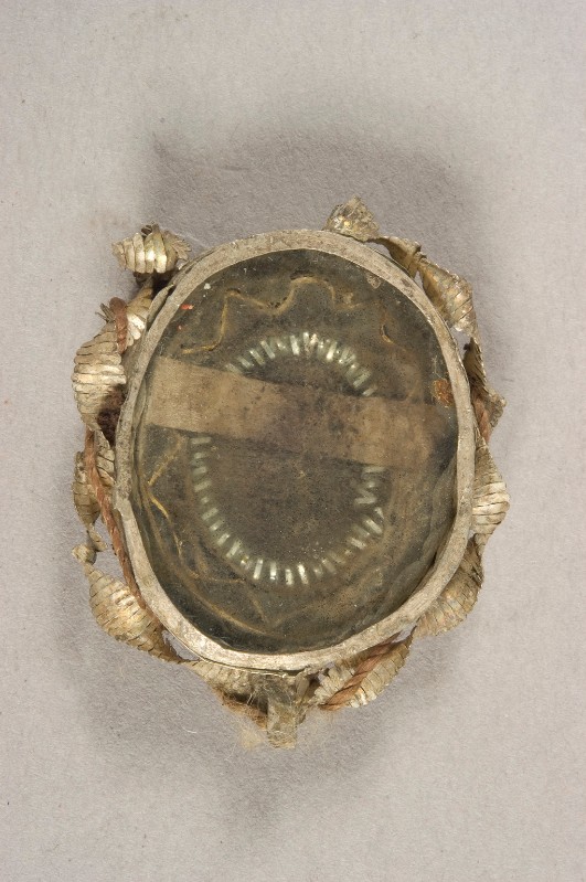Bottega trentina sec. XVIII, Reliquiario a capsula di ignoto santo