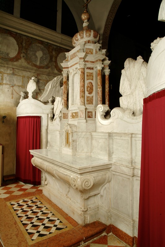 Bottega di Rizzi F. sec. XVIII, Altare maggiore retro