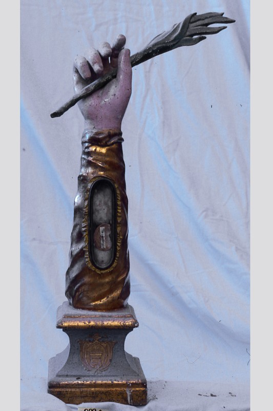 Bottega marchigiana sec. XVIII, Reliquiario a braccio di San Teodoro