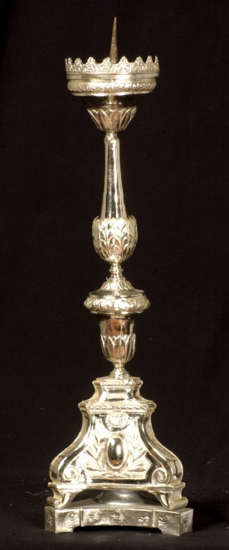 Ambito italiano sec. XIX, Candeliere da altare cm 60 2/2