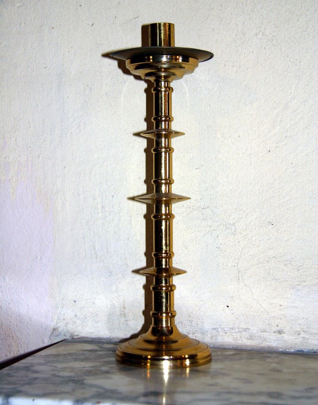 Prod. romana (1960), Quattro candelieri in ottone