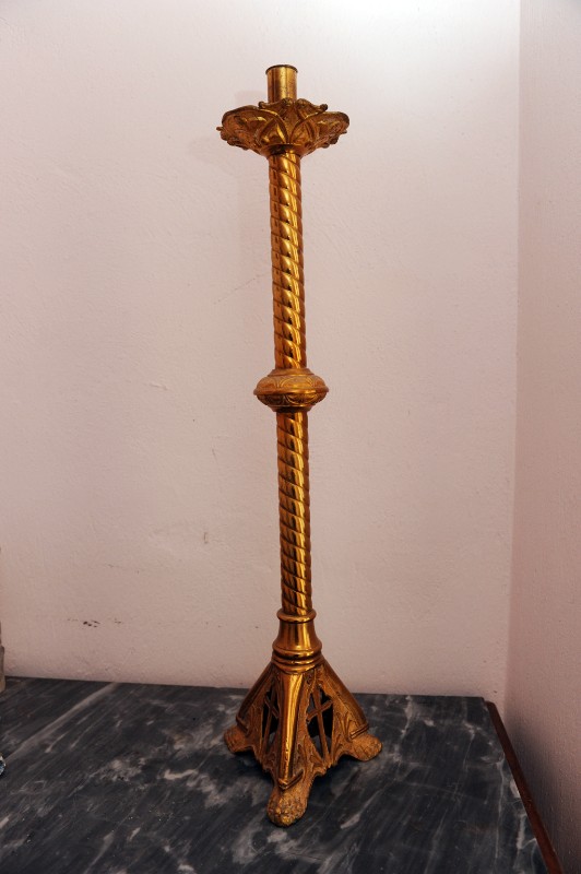 Prod. romana (1956), Coppia di candelieri in ottone dorato
