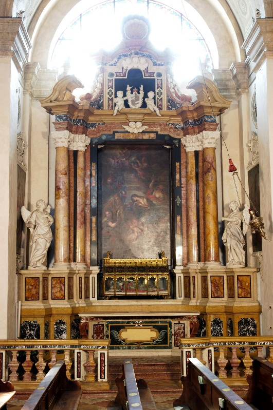 Benedetti C.-Benedetti S. (1701-1705), Altare laterale di S. Maria Maddalena