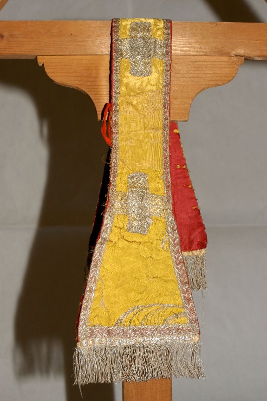 Manif. italiana sec. XVIII, Manipolo giallo con grandi decorazioni floreali
