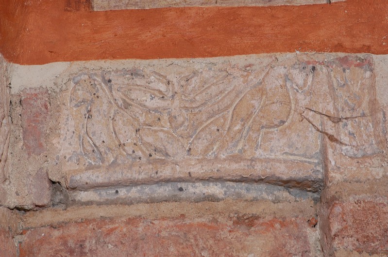 Bottega lombarda sec. XI, Capitello con coppia di uccelli