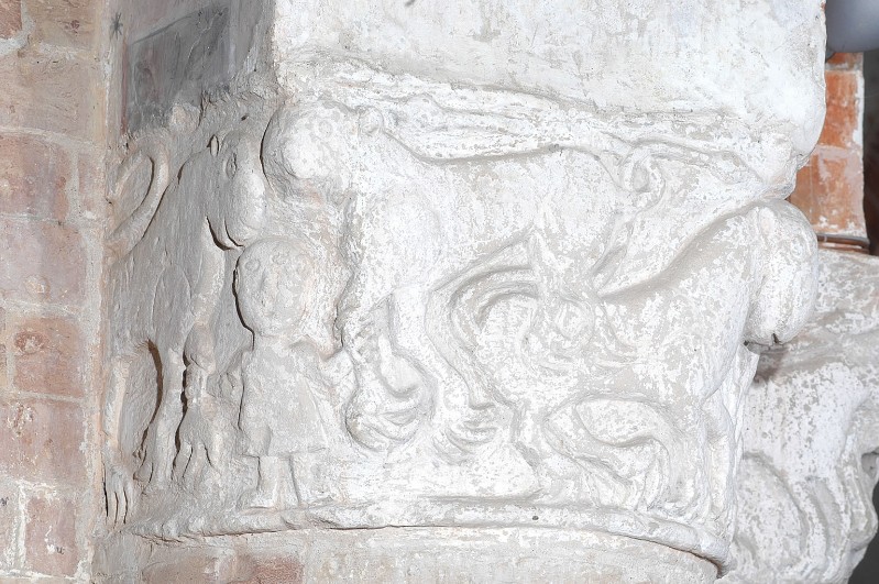 Bottega lombarda sec. XI, Capitello con figura umana e zoomorfa