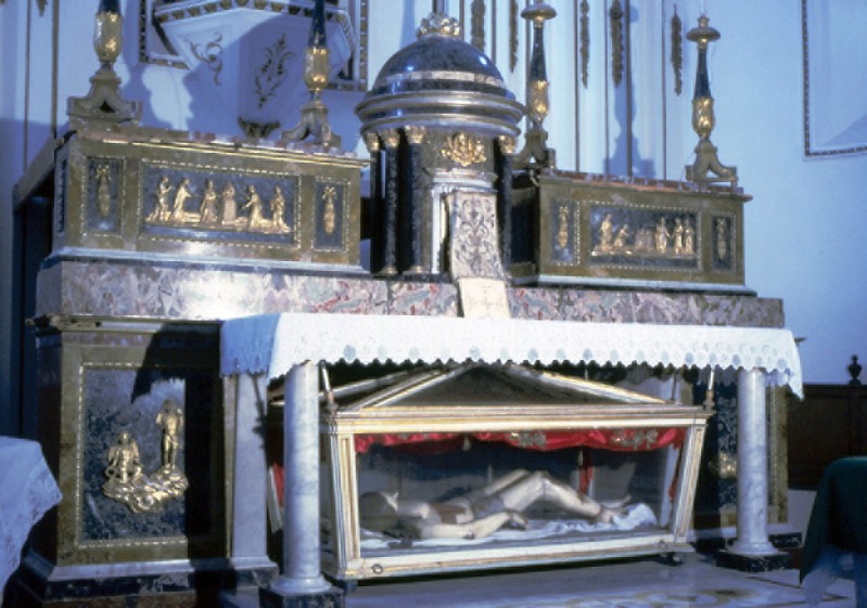 Ambito siciliano sec. XIX, Altare in marmo policromo