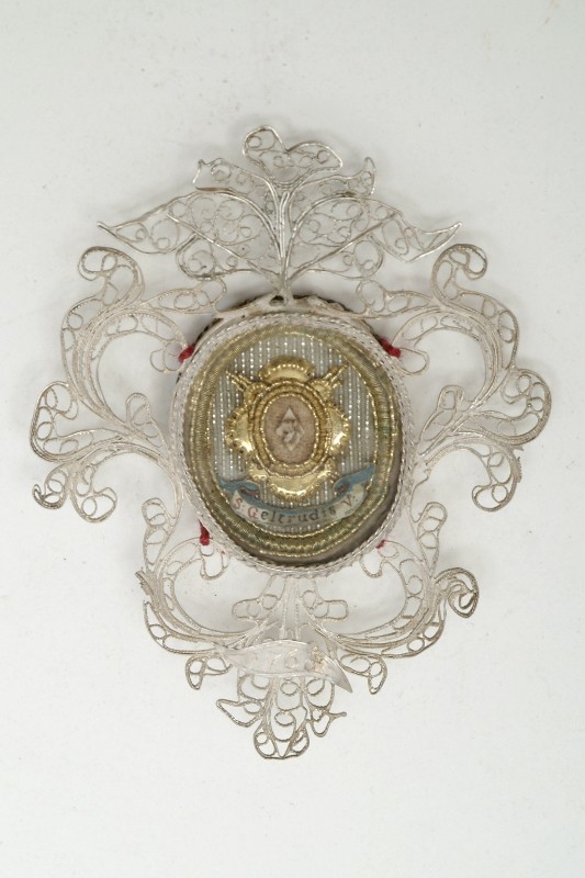 Bottega veneta (1768), Reliquiario a medaglione di Santa Gertrude