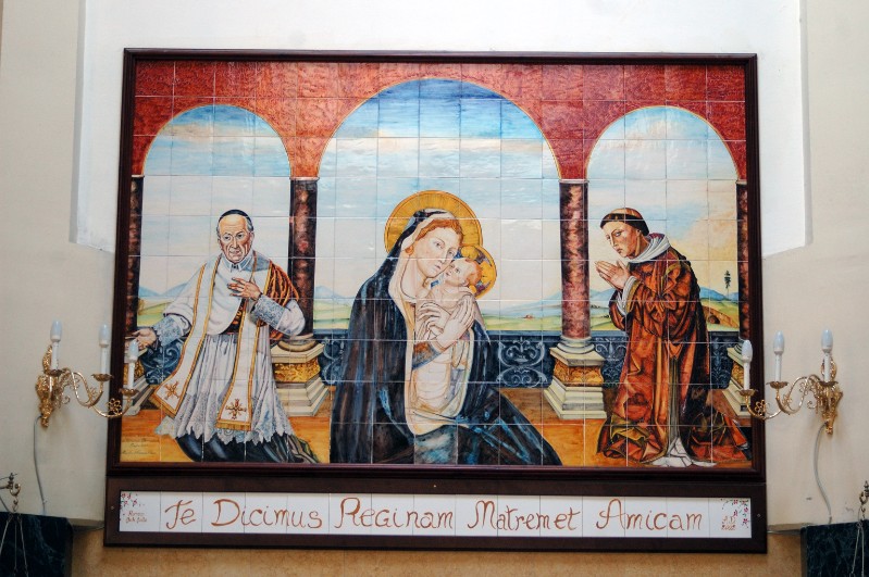 Bott. napoletana (2002), Madonna con Gesù Bambino e santi in maiolica