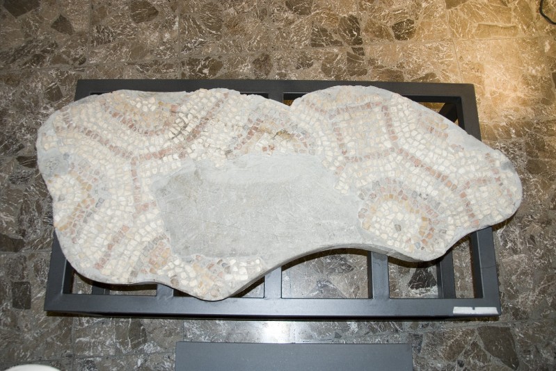 Artigianato dell'Italia meridionale sec. VI, Pavimento a mosaico