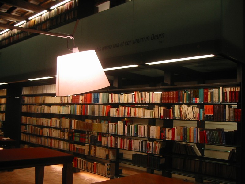Biblioteca madre Rita Mancini